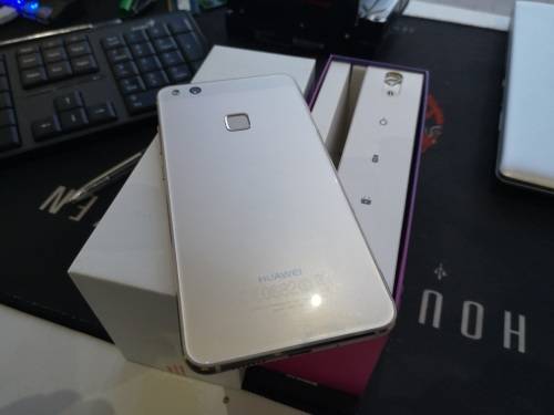 *AS BRAND NEW*ORIGINAL BOX*HUAWEI P10 LITE*PLATINUM GOLD*WARRANTY 20/09/2019*